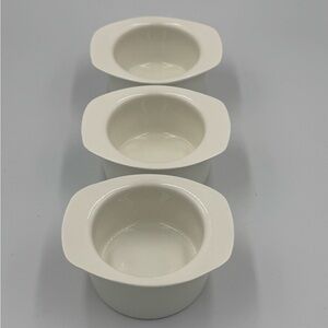 Ciroa White Set of 3 Porcelain Ramekins with Handles